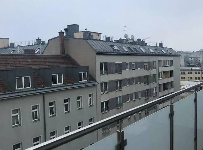 Modern With Balcony Viyana